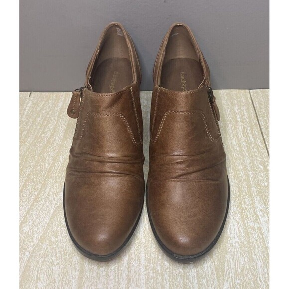 BareTraps Women's Rylie Size 9.5 Brown Slip On 2.5" Block Heel Ankle Booties - Picture 1 of 8